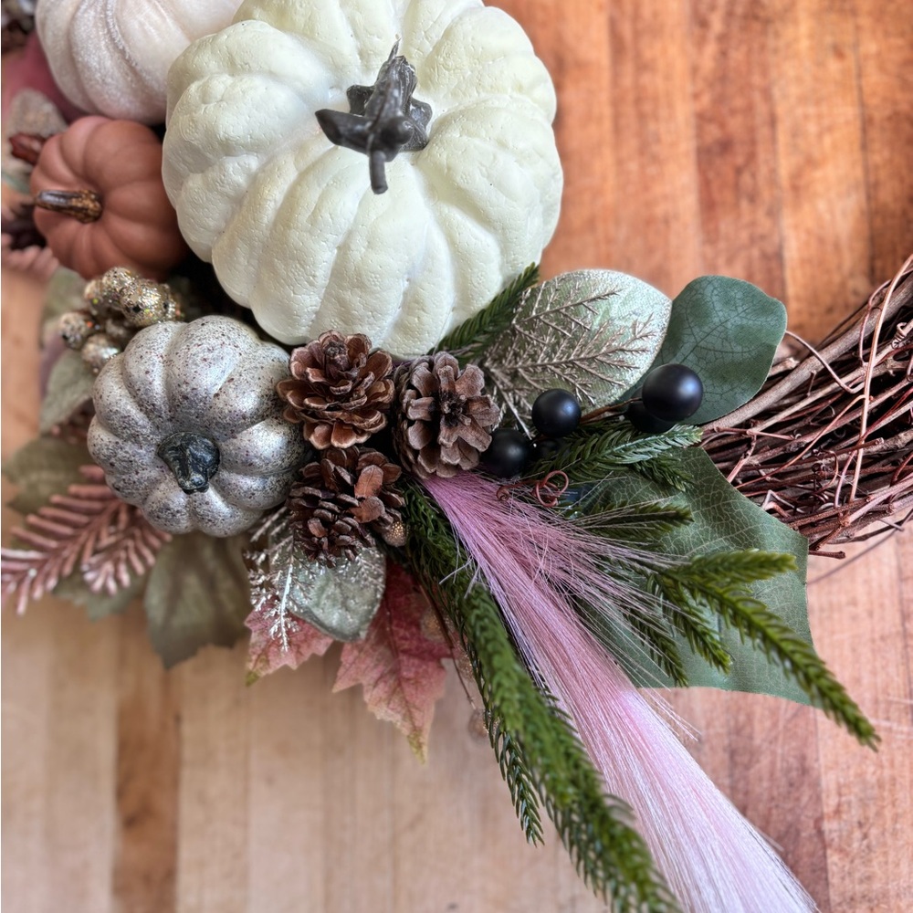 Handmade Wreath - Picture 4 of 8